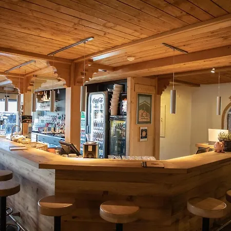Berggasthaus First Hostel Grindelwald