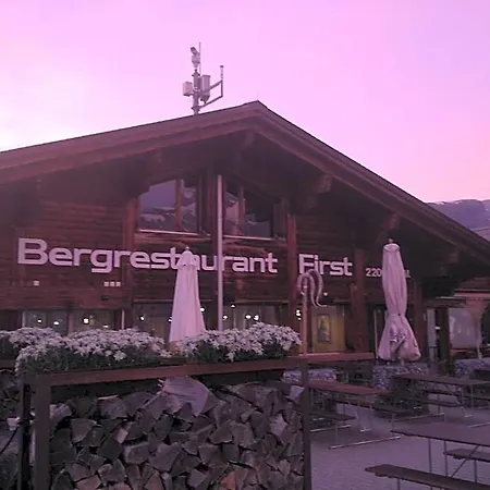 Berggasthaus First - Only Accessible By Cable Car Hostel
