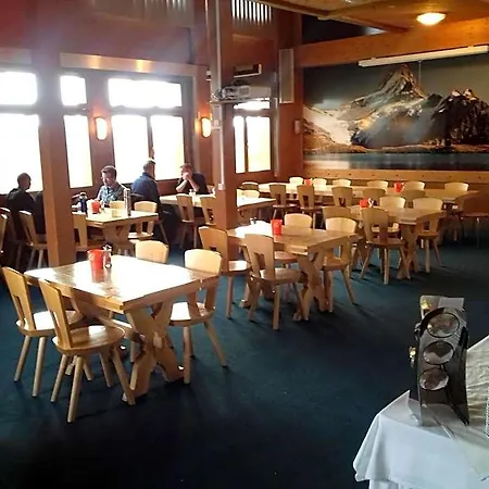 Hostel Berggasthaus First - Only Accessible By Cable Car *