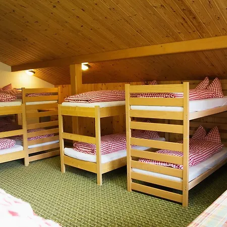 Berggasthaus First Hostel Grindelwald