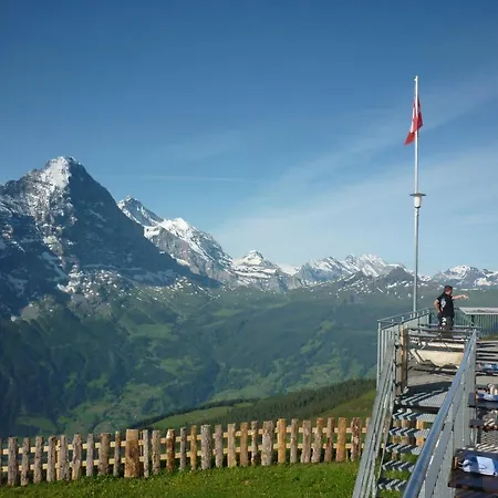 Berggasthaus First Hostel *