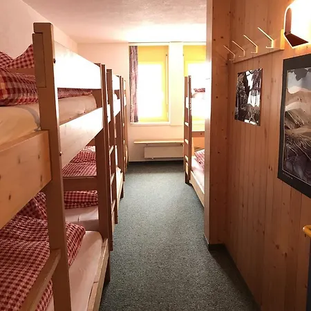 Berggasthaus First *