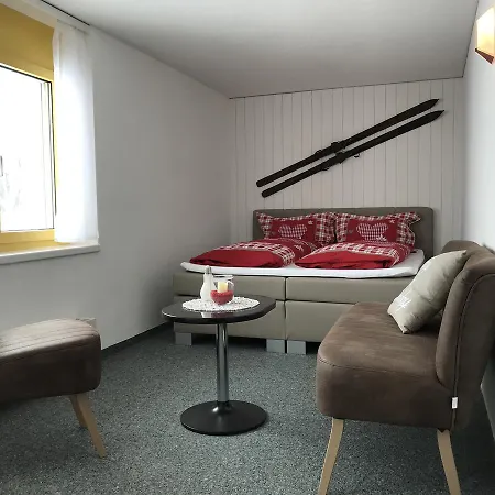 Berggasthaus First - Only Accessible By Cable Car * 格林德瓦