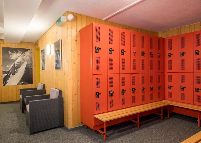 Hostel Berggasthaus First - Only Accessible By Cable Car Grindelwald