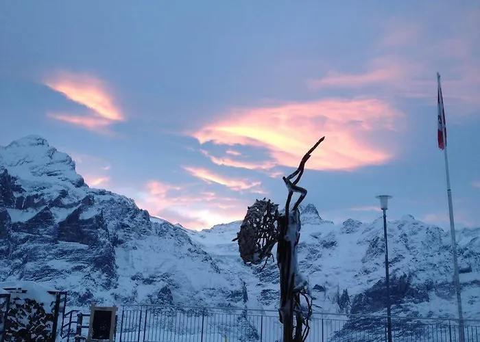 Berggasthaus First - Only Accessible By Cable Car Hostel
