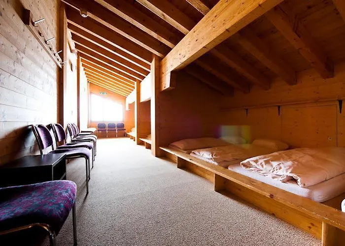 Berggasthaus First - Only Accessible By Cable Car Hostel Grindelwald