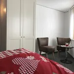 Hostel Berggasthaus First - Only Accessible By Cable Car *