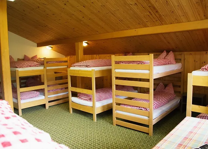 Berggasthaus First - Only Accessible By Cable Car Hostel Γκρίντελβαλντ